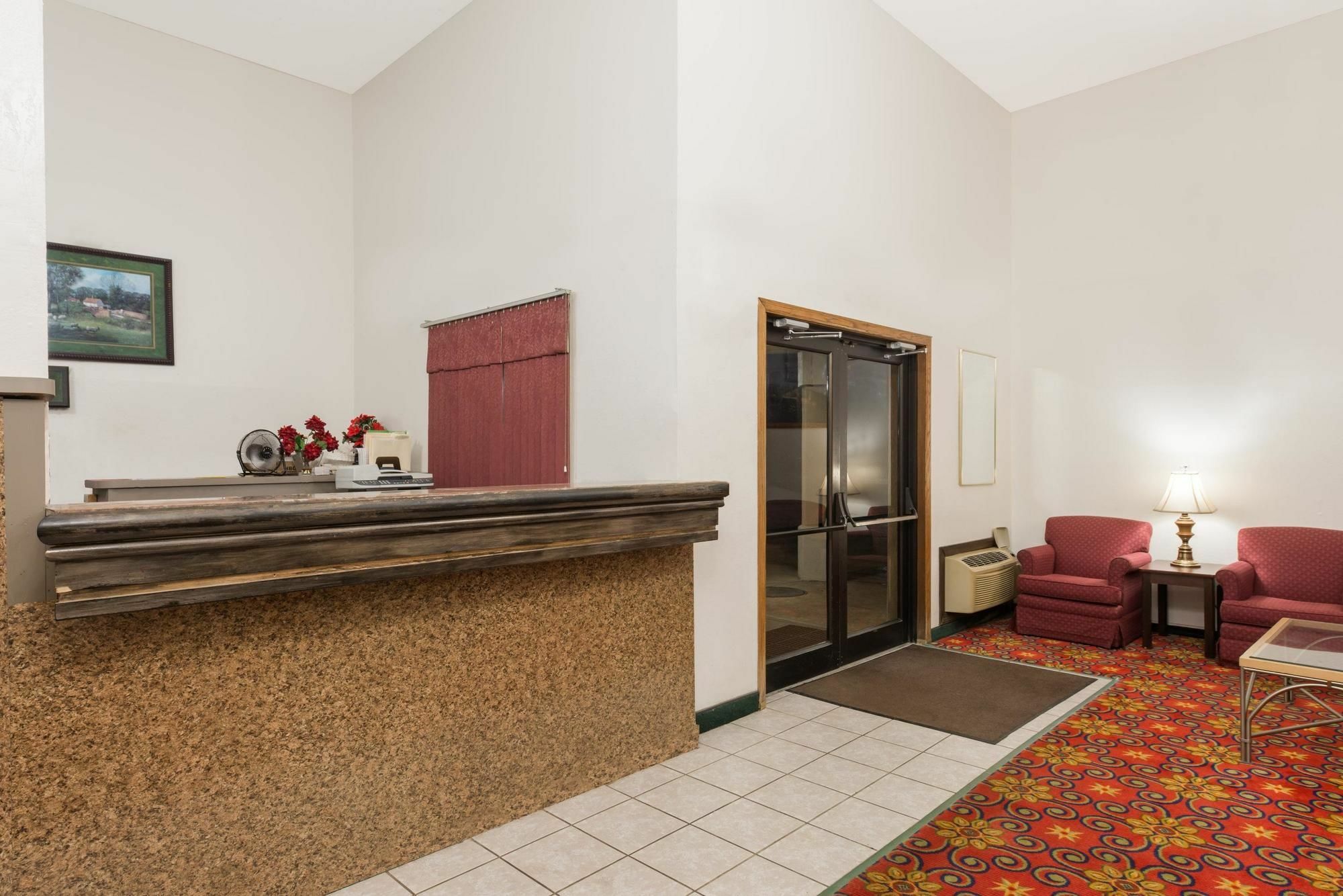 Super 8 By Wyndham Bridgeton/Arpt/St Louis Area Exterior foto